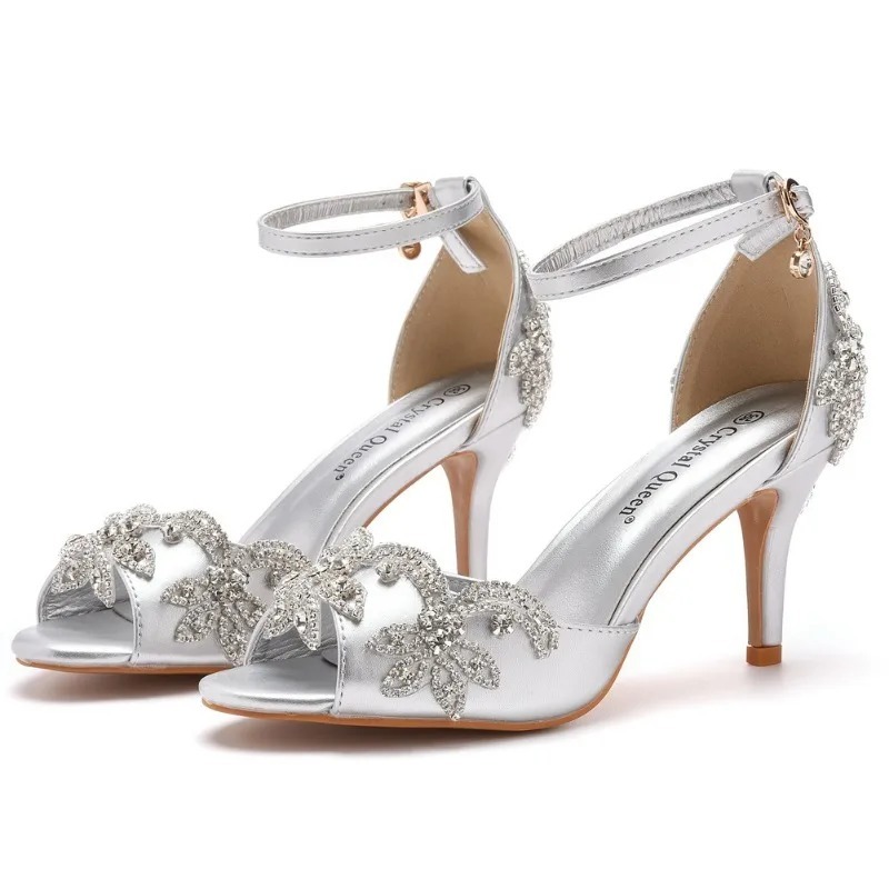 أحذية نسائية فاخرة من تصميم مص - مراجعة Wedding Shop وسعره