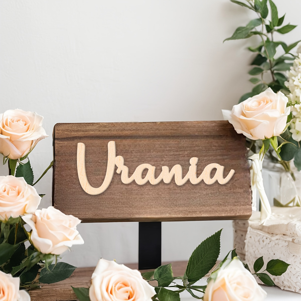 لافتة خشبية مخصصة بتصميم عصري  - مراجعة Wedding Shop وسعره