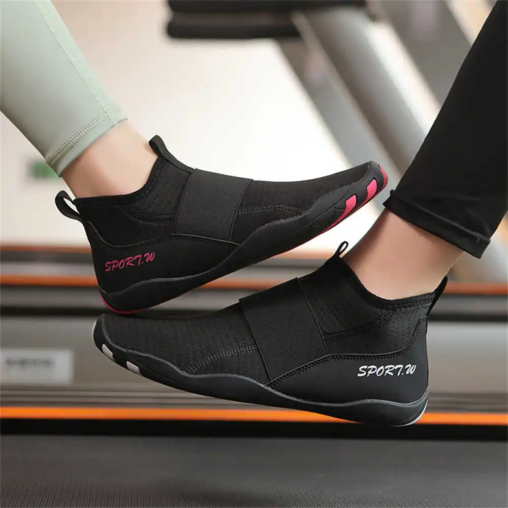 أحذية رياضية خفيفة Hi Tops بال - مراجعة Wedding Supply Store Canada وسعره