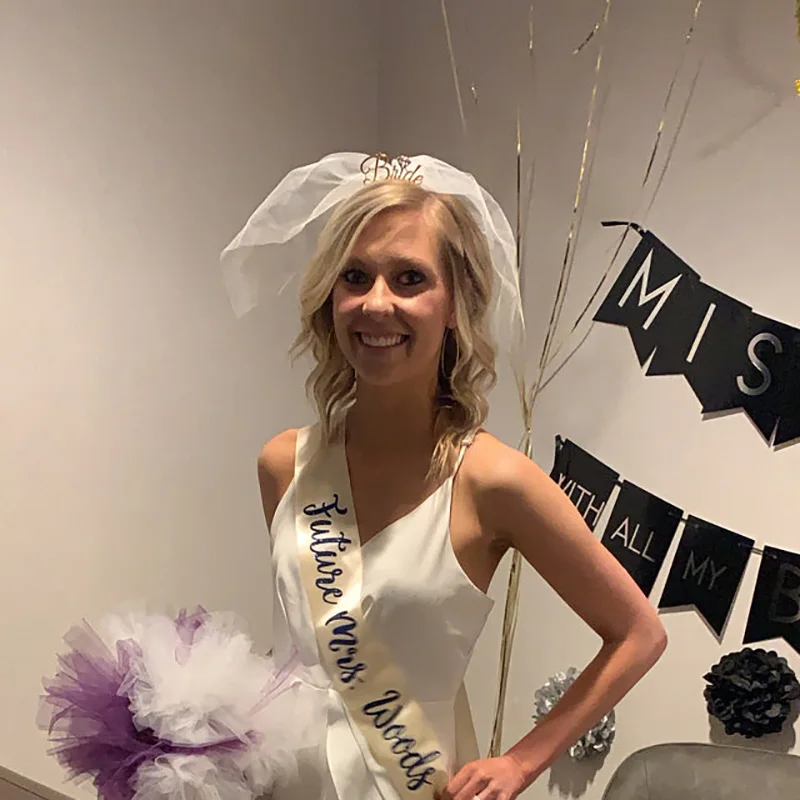 فريق العروس قبيلة وصيفة الشرف  - مراجعة Bride Tribe Sash وسعره