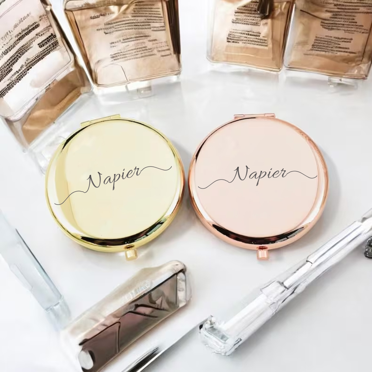 مرآة جيب قابلة للطي بتصميم ناب - مراجعة Wedding Packaging وسعره